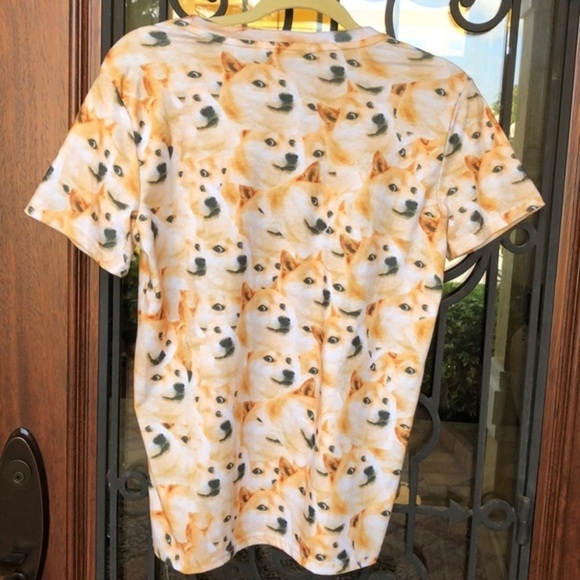 Linzi Yong Shiba Inu dog tee shirt - Picture 3 of 8